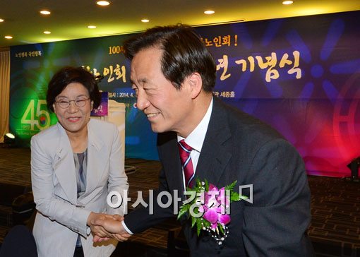 [포토]악수하는 이혜훈-정몽준 