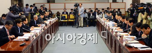 [포토]경제관계장관회의 개최