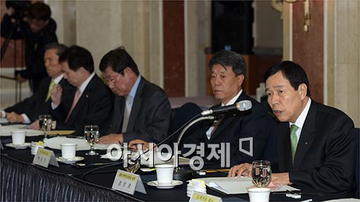 [포토]건설업계 입장 전달하는 김문경 회장