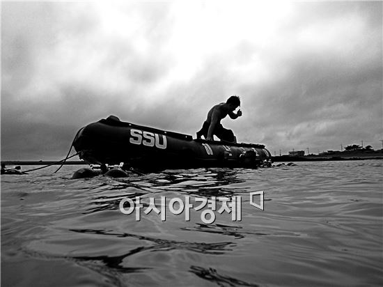 진도 여객선 침몰, 천안함 활약 SSU, UDT 필사의 구조 