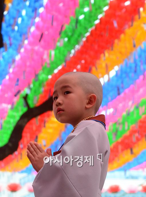 [포토]동자승의 경건한 기도 