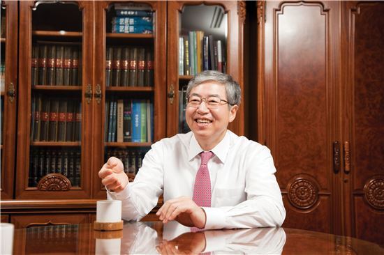 김한 JB금융 회장 "전북銀-개인, 광주銀-기업 집중"