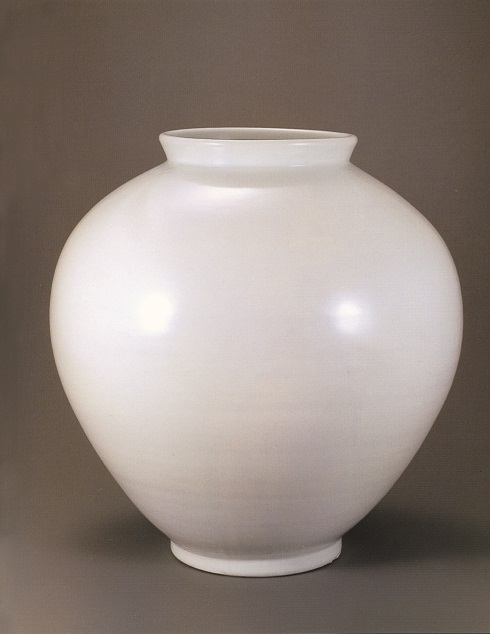 담백한 격조, 순백의 미학…거장들의 '백자'를 조망하다