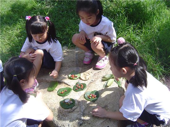 어린이집 아이들 생태 감수성 길러주는 숲속교실 