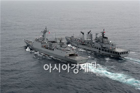 한반도 화약고라고 불리는 NLL에서는 연평해전 등 남북교전이 발생하기도 했다. 