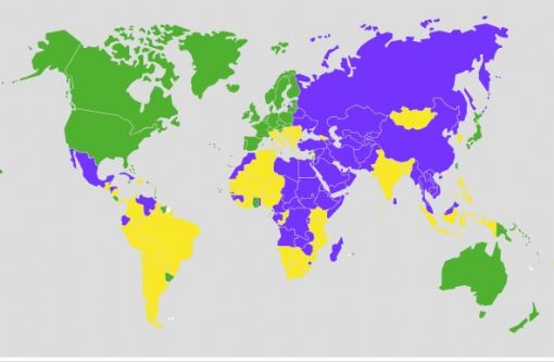 프리덤하우스 언론자유 지도(녹색은 언론자유가 있는 나라, 노란색은 부분자유가 있는 나라, 파랑색은 자유가 없는 나라)