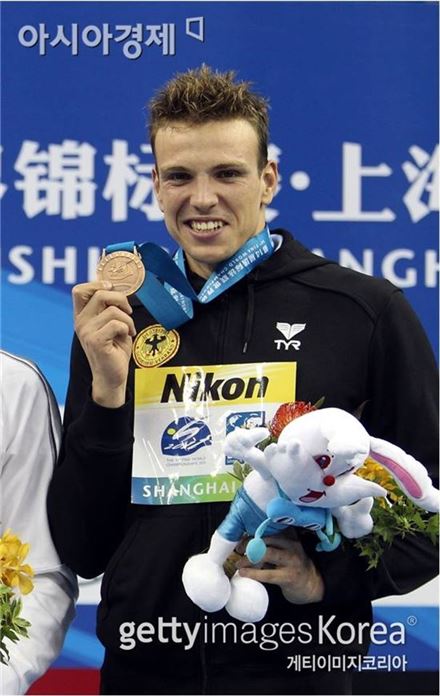 '수영 400m 세계기록' 비더만, 2년 만의 복귀전 우승