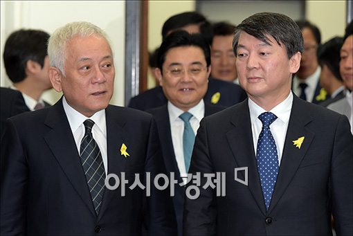 [포토]세월호 대책회의 참석하는 김한길·안철수