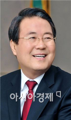 김양수,“도시민 이주단지 조성하겠다”