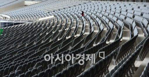 [포토]모습 드러낸 인천 아시아드 경기장