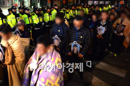 "세월호 희생자가 많지 않다니…" 유가족들, KBS 김시곤 보도국장 항의방문