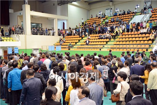 [포토]전남지사 경선 투표행렬