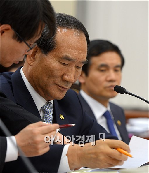 박승춘처장 재향군인회 찾아가 “조남풍 회장 사퇴하라”