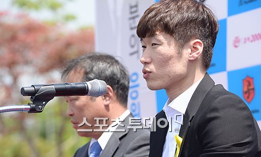 박지성, 7월27일 김민지 전 SBS 아나운서와 결혼 "은퇴, 눈물은 안난다"