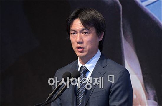[포토]축사하는 홍명보 감독