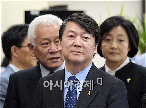 [포토]회의 참석하는 김한길·안철수·박영선
