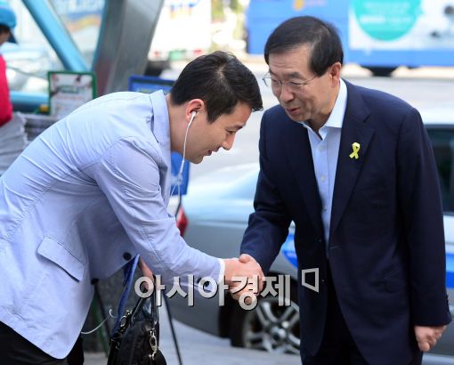 [포토]첫 공식 선거운동, 박원순 후보 시민들과의 만남