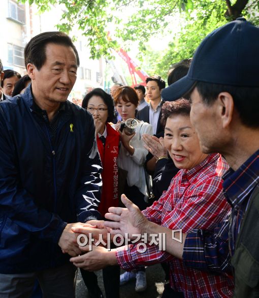 [포토]용산 찾은 정몽준 후보