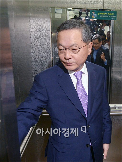 안대희, 서울 '야당의원 지역' 출마(상보)