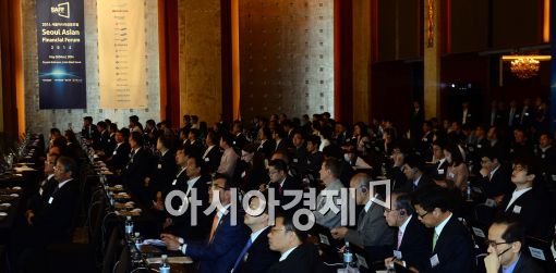 [SAFF 2015] 리비오 스트라카 "통일시 화폐통합 비율 장기적 안목에서 결정"