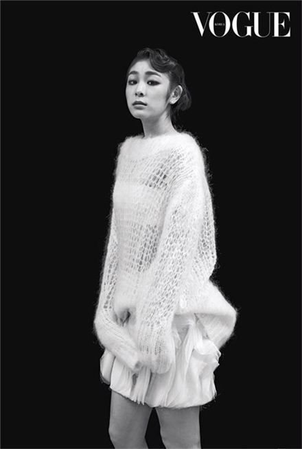김연아 화보 공개 여신 자태 돋보여 "완전히 다른 삶 기대된다"