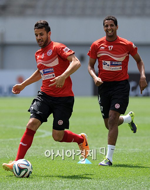 [포토] 튀니지 대표팀, '훈련은 즐겁게'