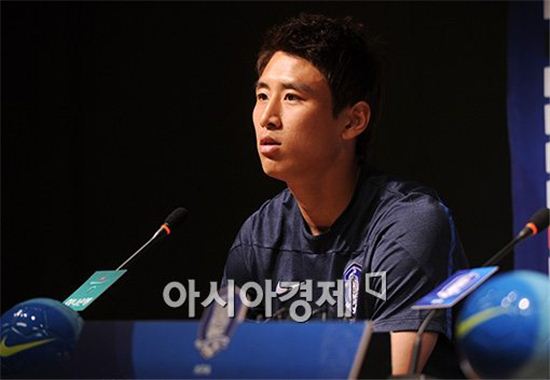 [포토] 기자회견 갖는 캡틴 구자철