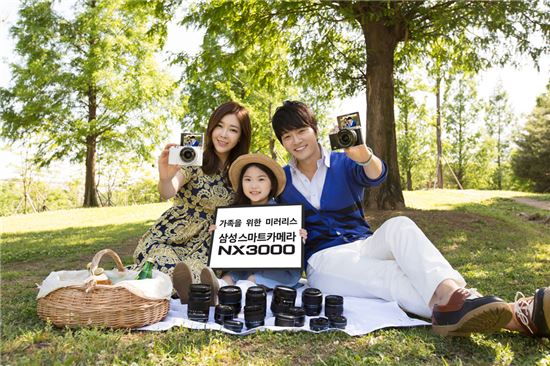 삼성, 가족형 스마트카메라 NX3000 출시…'59만9000원'