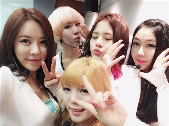 스마일지, 데뷔곡 '뚜비두밥' 음원 전격 공개…'29일 정오'