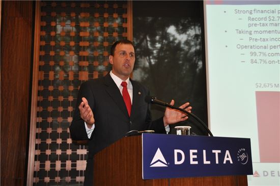 델타항공의 위협적인 홀로서기 "미국 반값에 간다"