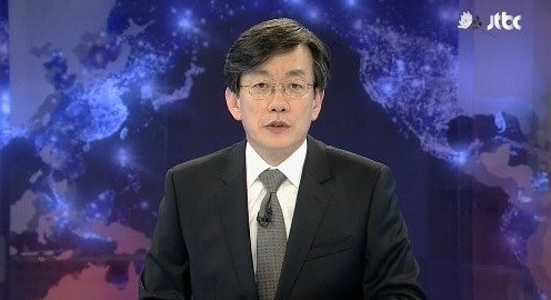 ▲박영선 위원장이 투표 호소 발언을 하려고 하자 손석희 아나운서가 발언을 막았다. (사진:JTBC 방송 캡처)