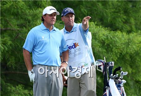 [세인트주드] 미켈슨, 9위 "이미지 샷의 효과"