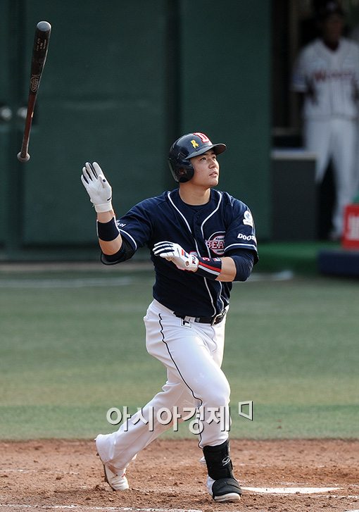 [포토]김재환, '배트 날리기도 시원하게!'