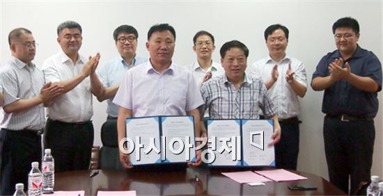 호남대총동창회는 중국 후난대총동창회와 교류협약을 체결했다.