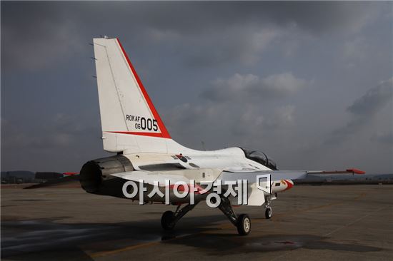 한국항공우주산업(KAI)에서 생산하고 있는 T-50고등훈련기
