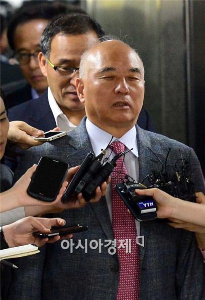 ▲문창극 총리 후보자 측이 과거 교회강연을 보도한 KBS에 법적 대응할 것이라는 입장을 밝혔다.
