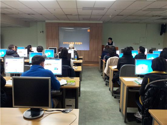 온라인 쇼핑몰 창업 어렵지 않아요