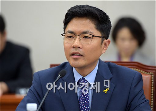 [2015 국감]ADD납품비리에 前 정권 권력층 개입 의혹