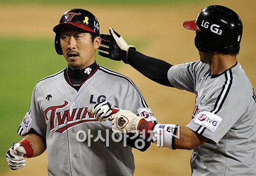 [포토]이병규,'역전타는 만루포가 제맛이지!'