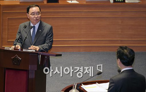 [포토]답변하는 정홍원 총리
