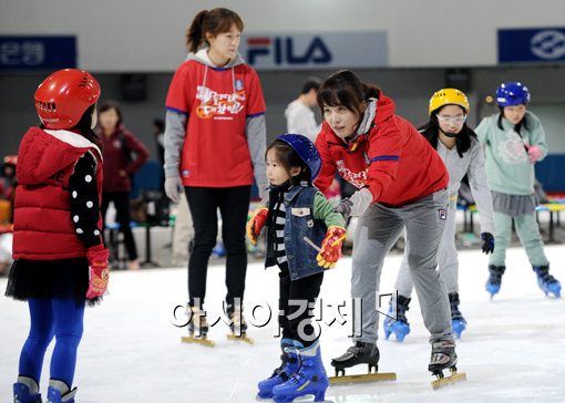 [포토]재능기부 나선 최민경-조해리