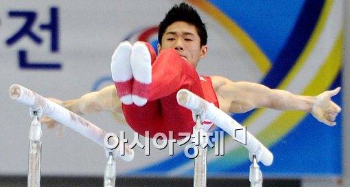 [포토]양학선, '혼신을 다한 평행봉 연기'