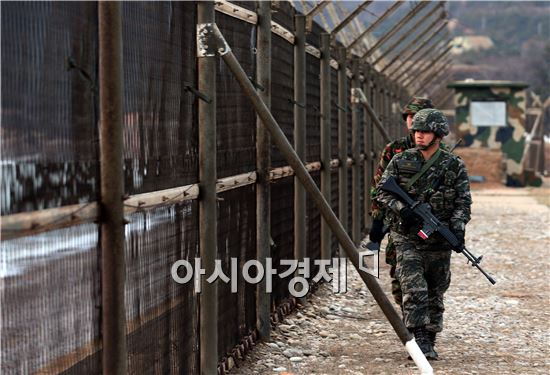 ▲군 당국은 GOP 총기난사 사건이 발생한 강원도 고성 22사단 지역에 '진돗개 하나'를 발령했다.