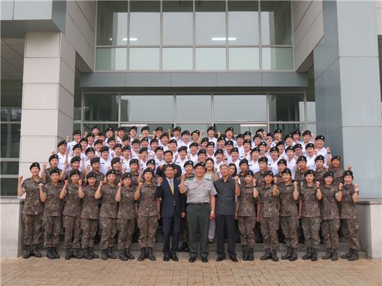 성신여대, 첫 ROTC 임관자 '홈커밍데이' 개최