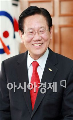 민선(3·4·5기) 12년 광양 발전 이끈 이성웅 시장 이임식 개최