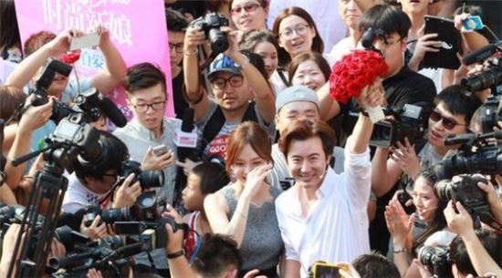 채림·가오쯔치 커플에 이어 탕웨이·김태용 결혼 "국경을 초월한 사랑"