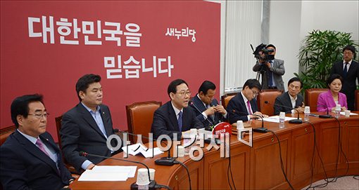 [포토]모루 발언하는 주호영 정책위의장