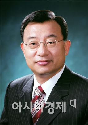 이정현 전 청와대 홍보수석,순천·곡성 보궐선거 출마선언 