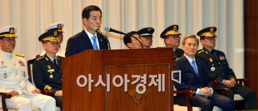 [포토]취임사하는 한민구 국방부 장관