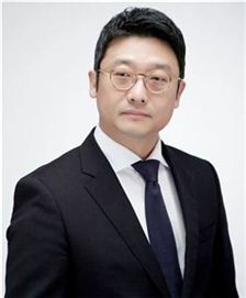 [수입차 CEO 열전] 이윤모 볼보코리아 사장, "젊어진 볼보, 올 5200대 판매"